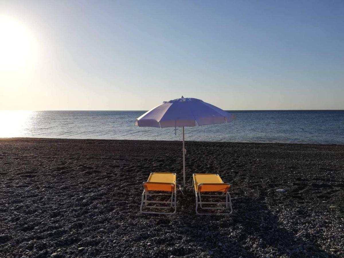 Cedrus And Sea, Beachfront House, Gennadi, Rhodes Exterior photo